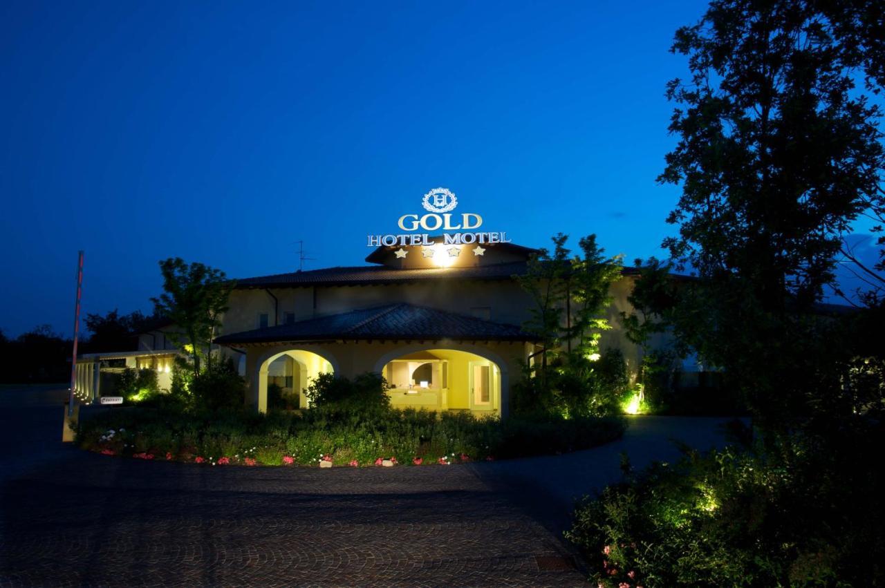 Hotel Motel Gold Calcinate المظهر الخارجي الصورة