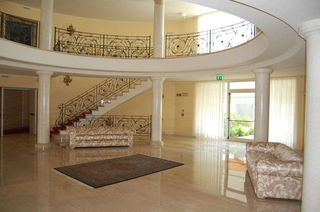 Hotel Motel Gold Calcinate المظهر الخارجي الصورة